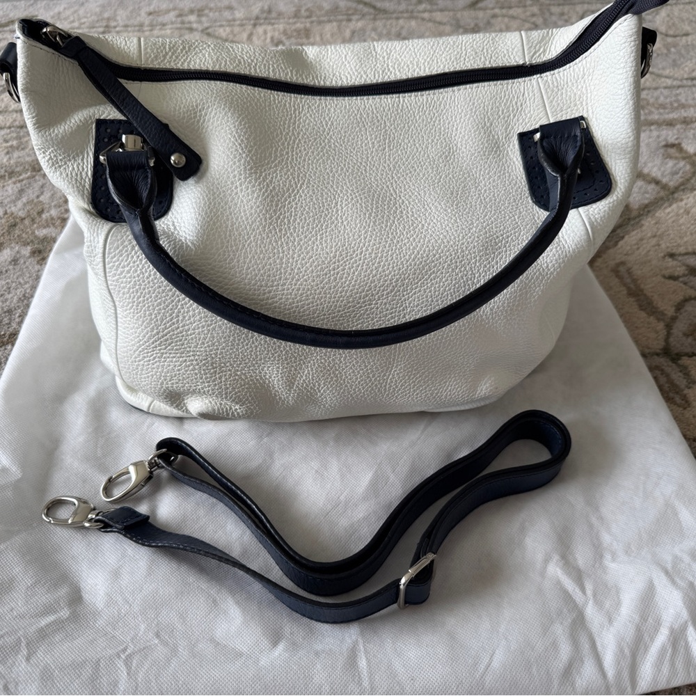 Claudia Firenze vintage pebbled Italian leather bag